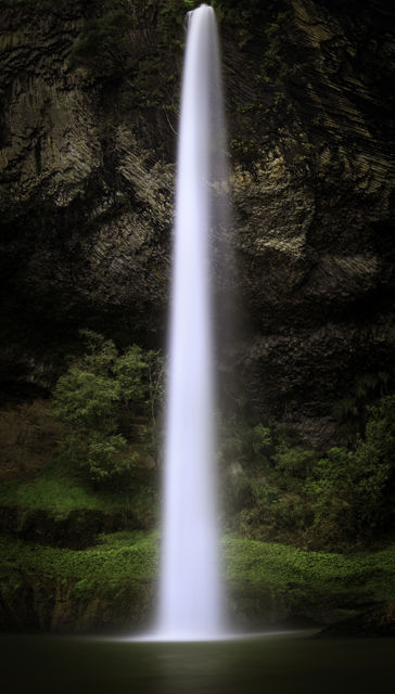 Waireinga / Bridal Veil Falls II - Long exposure of the beautiful tall waterfall near Raglan, New Zealand