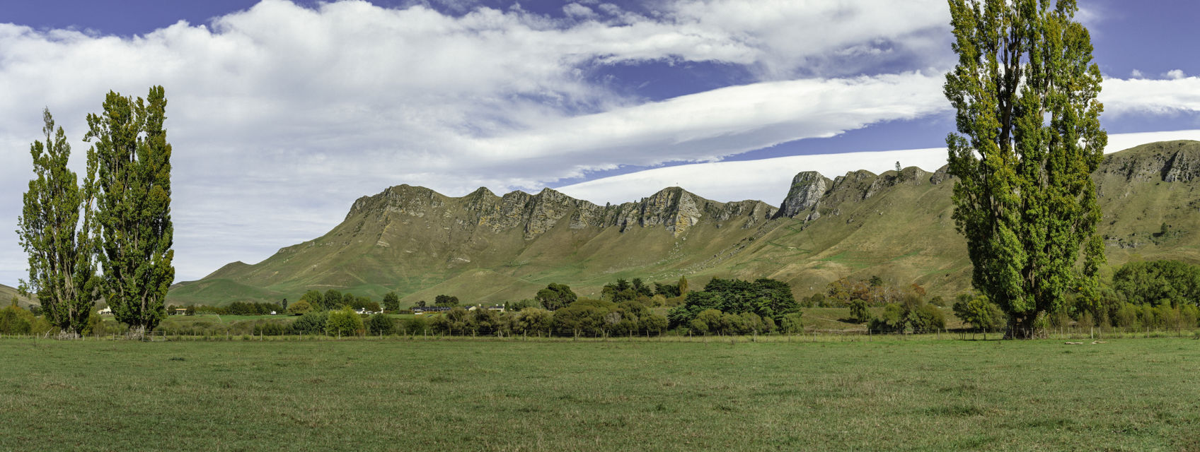 Te Mata Peak & Range From Tukituki Road - Looking back over the range and farmland from Tukituki Road