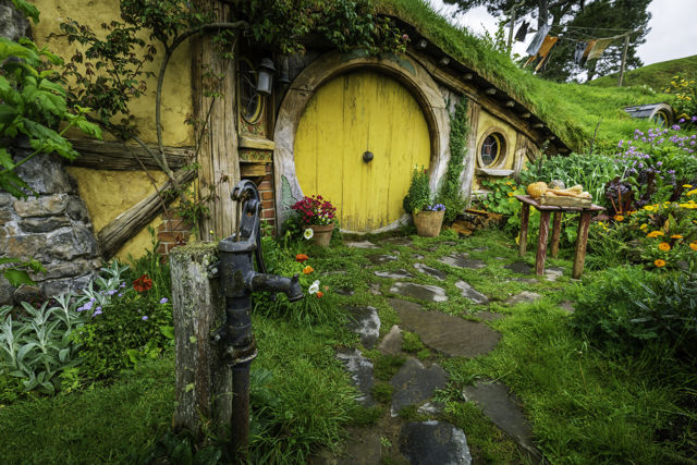 Hobbiton III - A visit to the shire